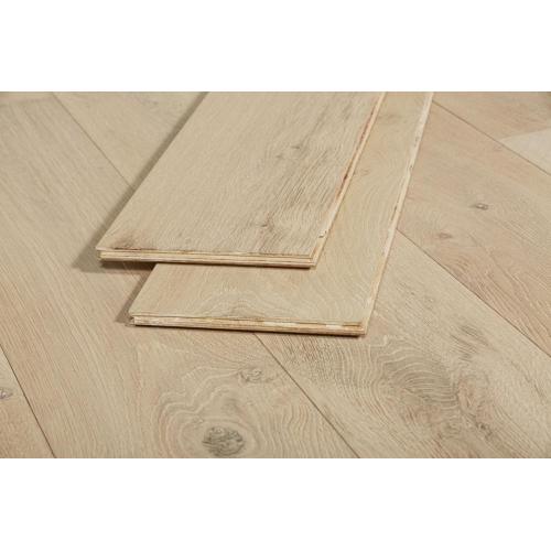 Bedroom Hand Scraped Engineered Wood Flooring