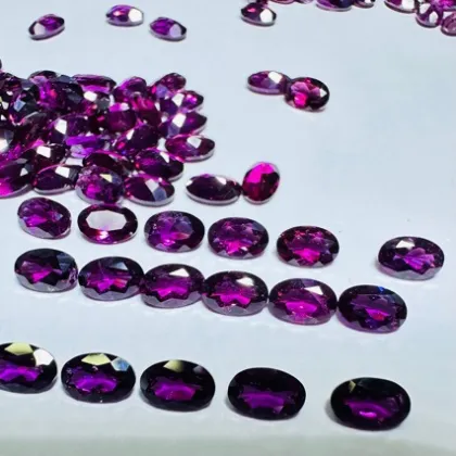 Natural Egg-Shaped Faceted Magnesium Aluminum Purple Garnet