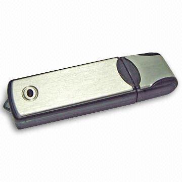 USB Flash Drive with Ten-year Data Retention and 8Mbps Reading Speed