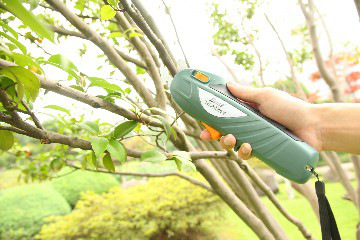 7.2V Lithium-ion Cordless Branch Cutter