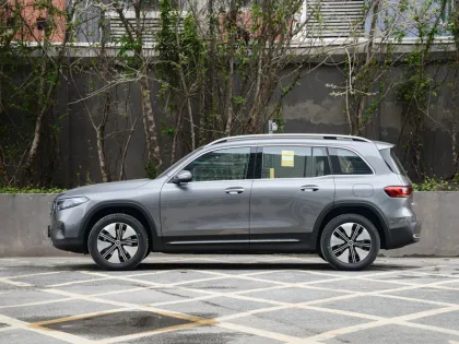 2024 Stock Mercedes-Benz EQB 4Matic 260 350, EQB 6.3S 600KM 215KW Four-Wheel Drive Electric Car for Adults