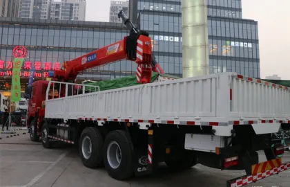 Valin Heavy 31 Ton 390 HP 8x4 Truck Mounted Crane