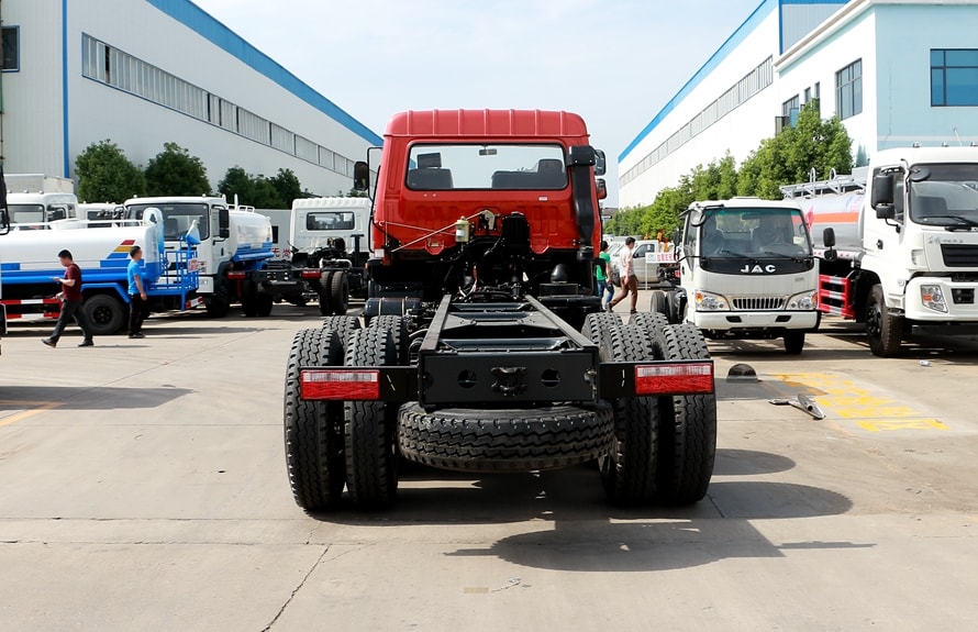 water tank truck chassis 3