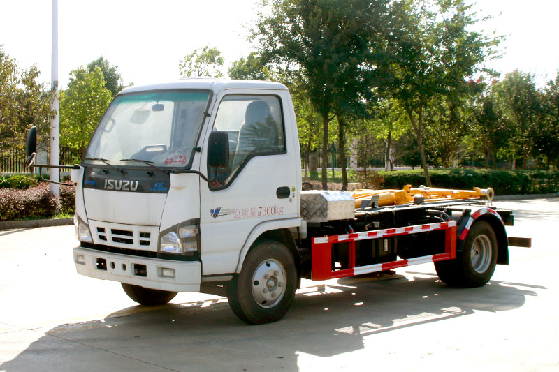 Isuzu 5m ³ Cambán de basura del brazo de gancho