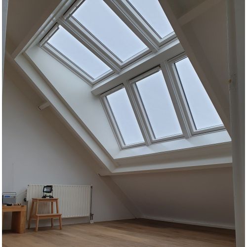 Мансардное окно для чердачного помещения