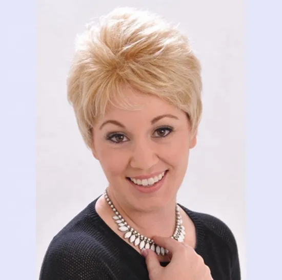 Aishili Wholesale synthetic wigs gold Short wig natural wave loose wave wig for fashion women