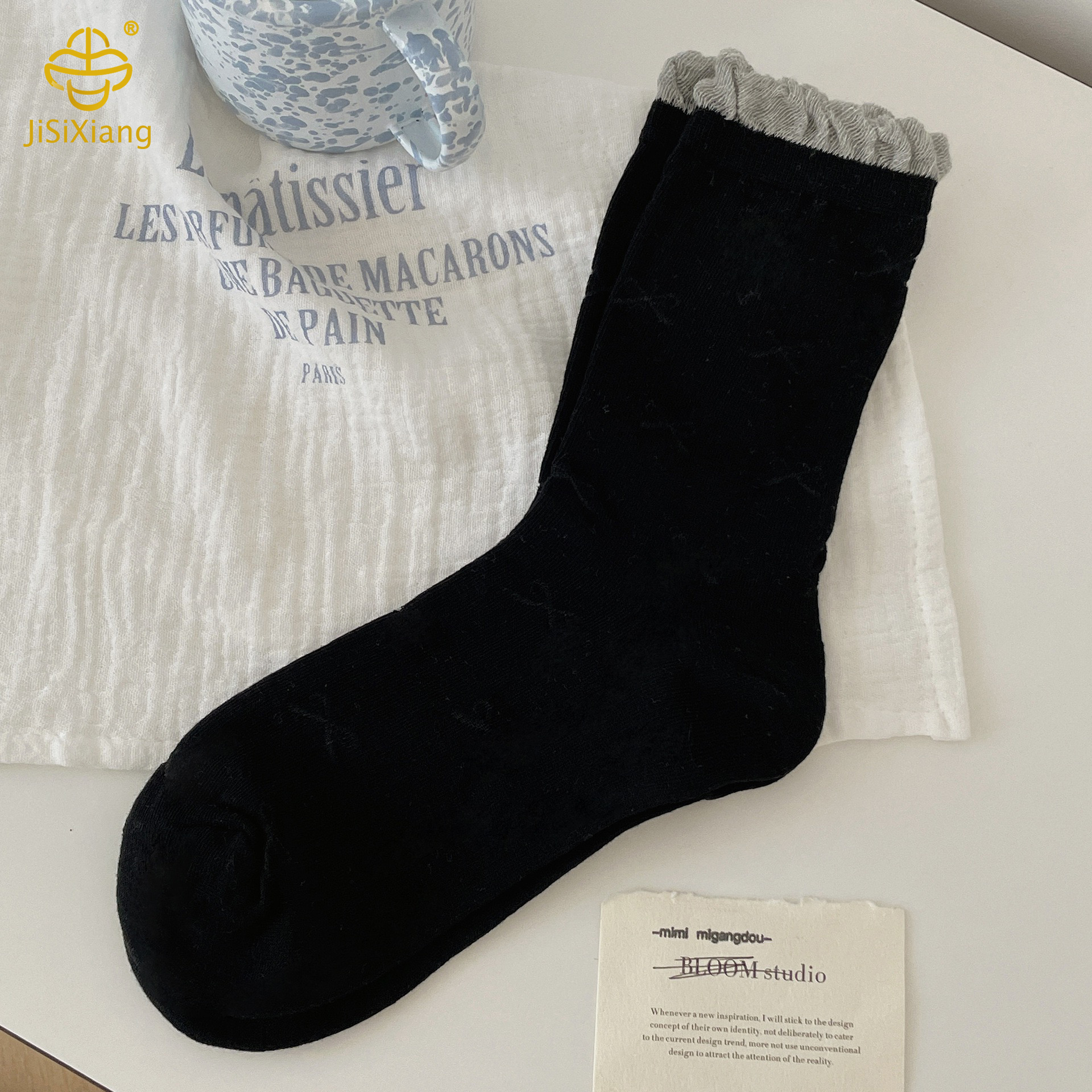 Mesh tube socks ins