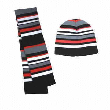Knitted scarf and hat, made of 100% acrylic