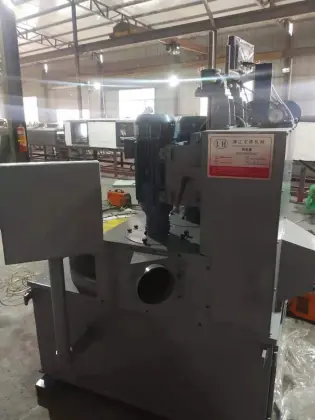 Brake disc grinding machine for automobile