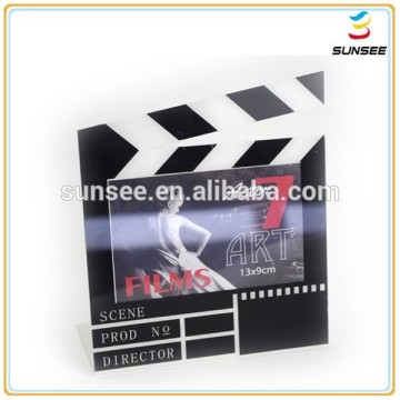 Factory direct supply popular deluxe design beautyful shape acrylic magentic photo frame for sale
