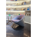 Silla de salón curva acogedora moderna