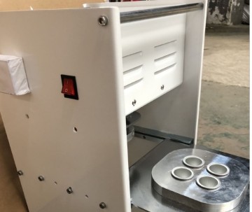 Semi-automatische sluitmachine voor koffiecapsule
