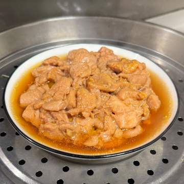 Green Prickly Ash chicken thigh meat diced meat