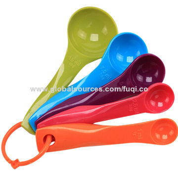 plastic measuring spoon