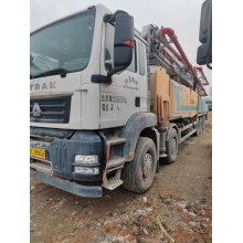 XCMG Sinotruk 69-meter HB69V Concrete Pump Truck