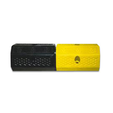 Traffic Safety Wheel Stopper, Made of Rubber, Available in Various sizes, Weighs 4.5kg