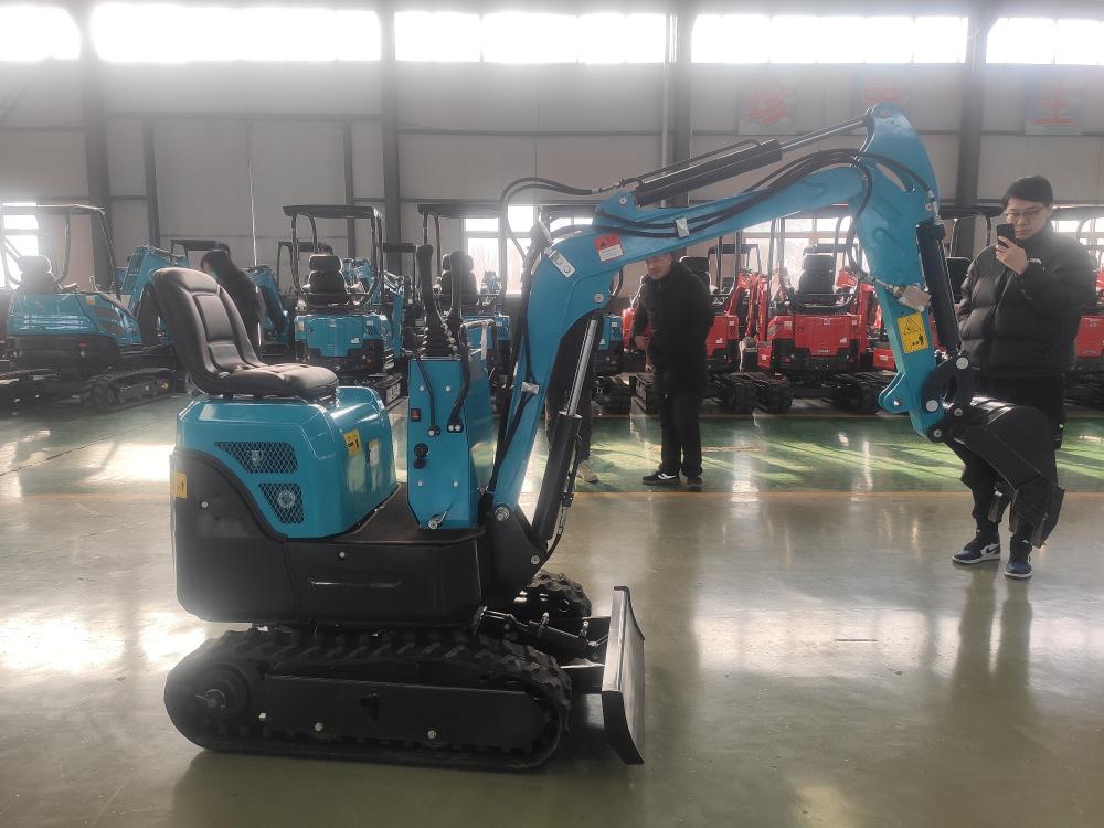 800kg machine weight small wheel excavator