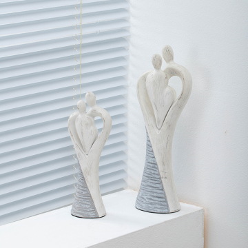 Modern Ceramic Couple Sculpture: Artistic Wedding Bedroom Decorative Ornaments
