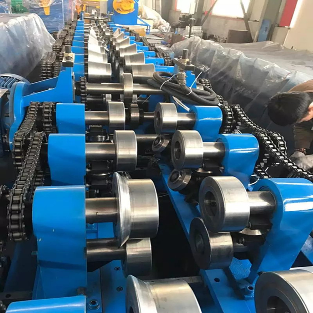 Automatic steel c channel roll forming machine