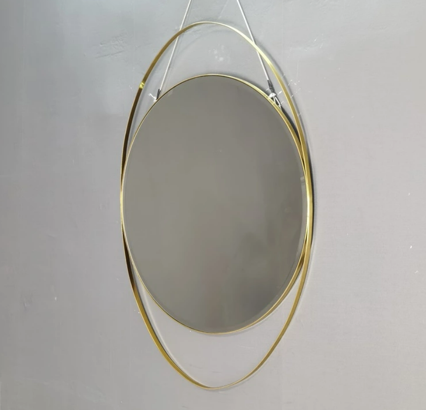 Miroir de chambre à coucher avec design minimaliste