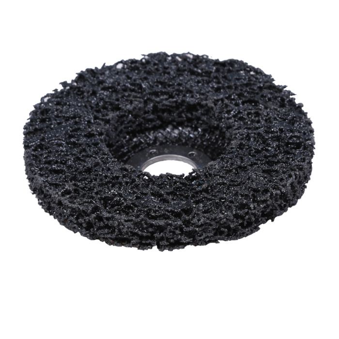 Снимите диски для снятия диска с удалением полипов.