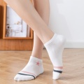 Calcetines bordados de Cherry Blossom