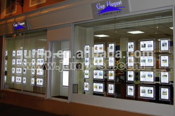 Combined A4 led lighting box/Window display