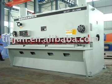 Hydraulic guillotining Shearing machine