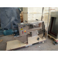 Horizontal ribbon blending machine for seasoning powders