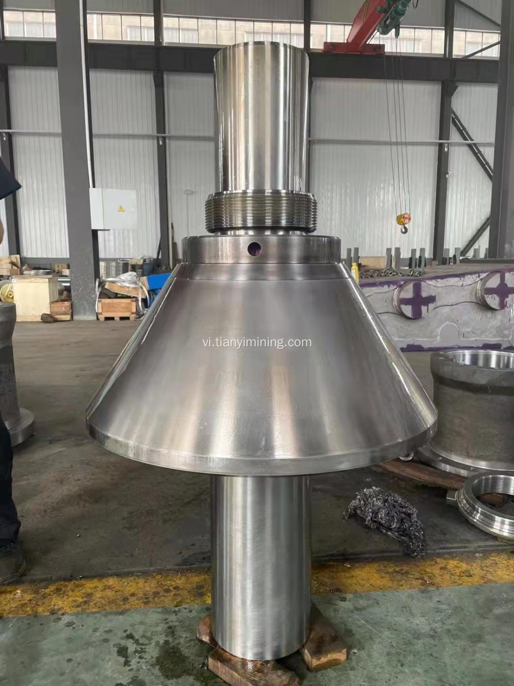 Lắp ráp trục chính cho máy nghiền hình nón