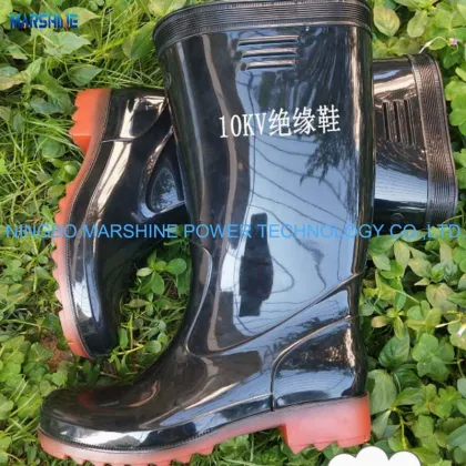 Durable High Quality Insulated Boots