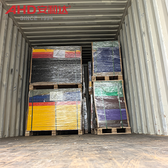 POM board product shipment