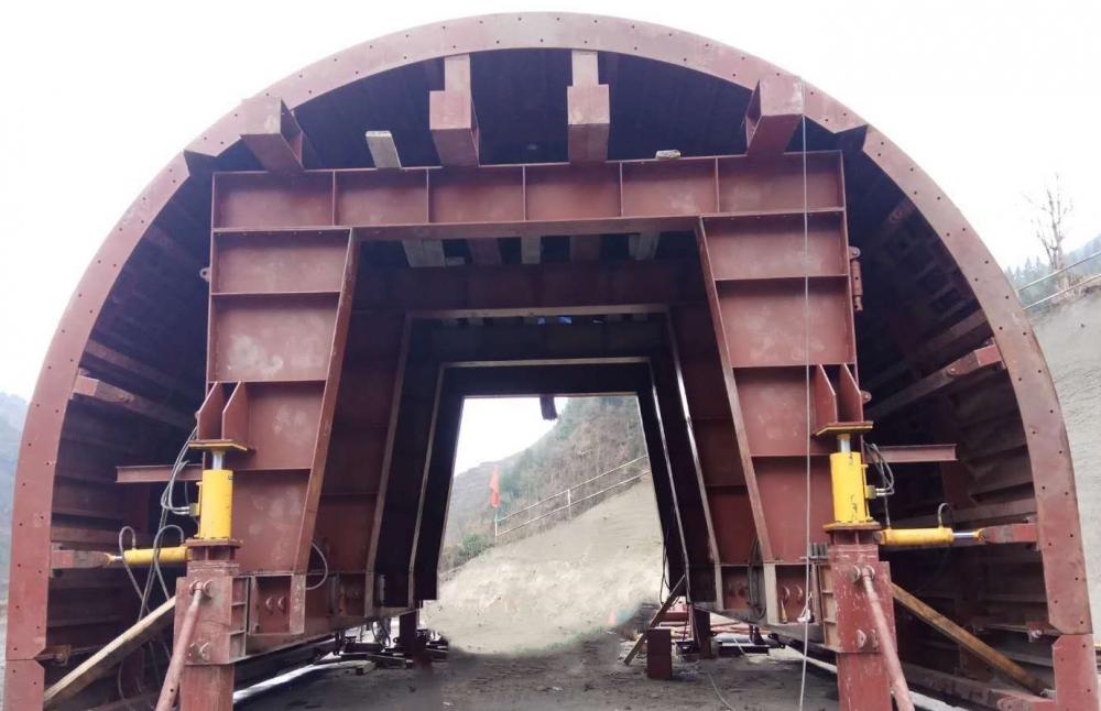 Tunnel Formwork incliné le chariot d'arbre