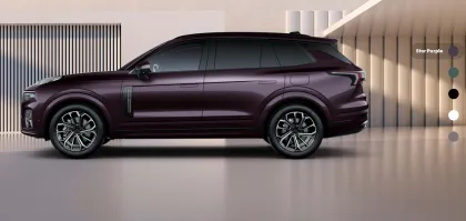 High-Speed Geely LYNK&CO 09 EM-P 2024: Advanced REEV Hybrid Vehicle