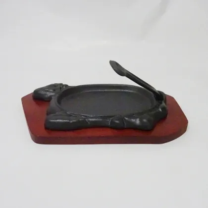 Sizzler Plate Cast Iron Cow Lge. & Wood Base