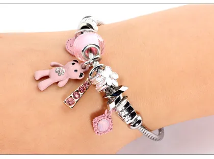 Stainless Steel Bear Pendant: Adorable Designer Charms for DIY Bracelet Creation