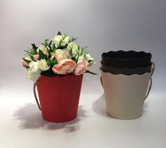 Paper roses box packaging flower