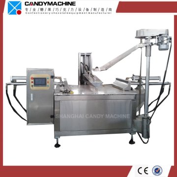 High-efficiency sugar kneading machine