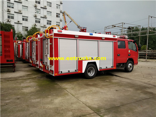 دفاك 2500L الطوارئ الإنقاذ شاحنات الإطفاء