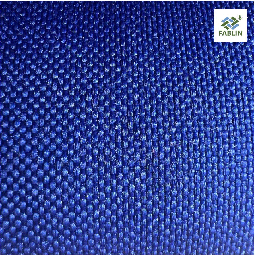 Высакаякасная тканіна з поліэстэру, афарбаванага растворам