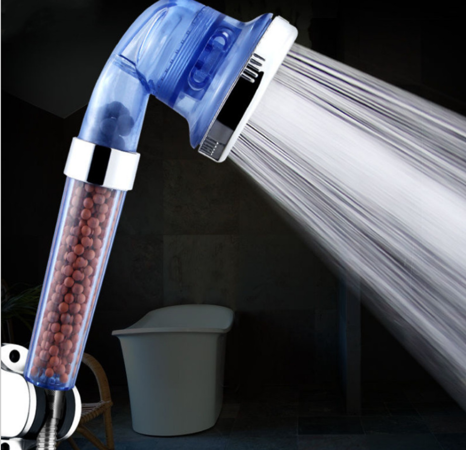 건강한 음이온 SPA는 정지 버튼이있는 조절 가능한 강우량 샤워 헤드 3 개의 샤워 모드를 필터링했습니다.