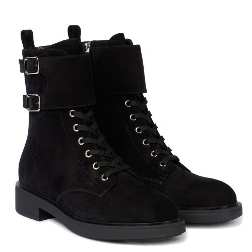 Trendy Women's Short Boots for Everyday Style