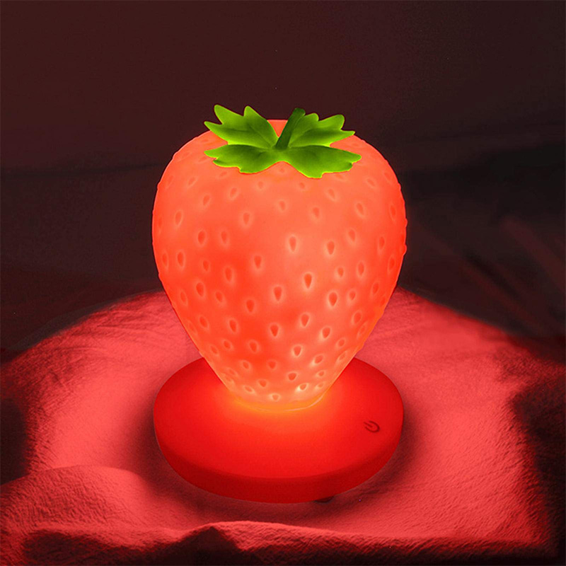 LED lampe à fraises en silicone mignonne