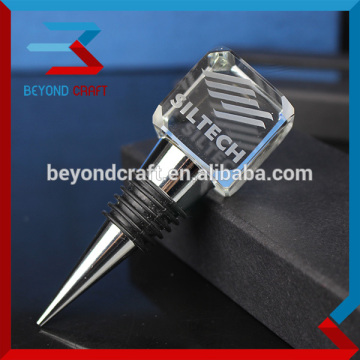 Engraving Glass Cube Wine Bottle Stopper for Business Company Souvenirs