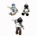 100Pcs Astronaut Enamel Charms 3D Astronaut Space Man Enamel Alloy Pendants For Bracelet Earrings Jewelry Making DIY