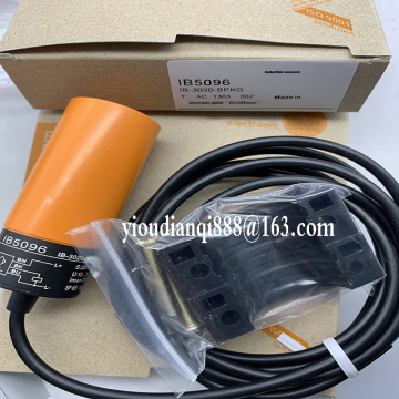 Interruptor de proximidad capacitivo genuino IB0108 y sensor de interruptor inductivo en stock
