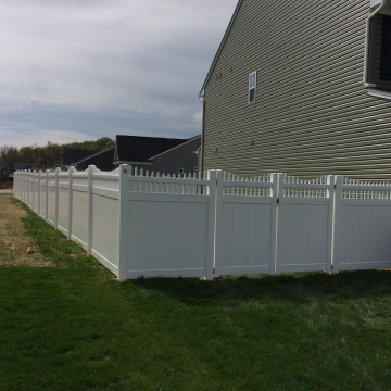 Customized HDPE Fence Net and Metal Privacy Panels for Balcony Safety and Flowers
