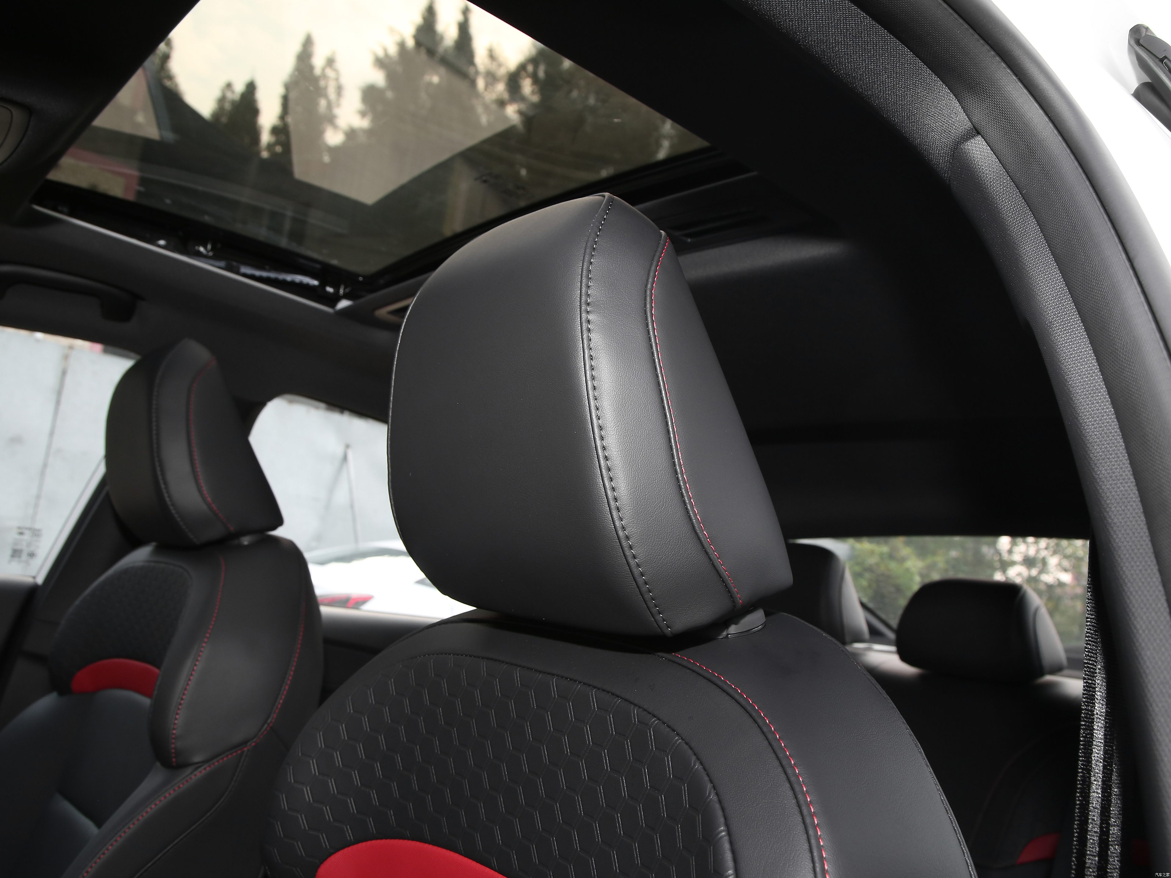 2025 MG MG5 Gasoline Sedan Car