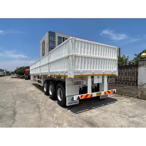 نصف مقطورة لنقل البضائع بثلاثة محاور