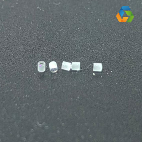 Плоско-выпуклая линза с внешним диаметром 1,21 мм